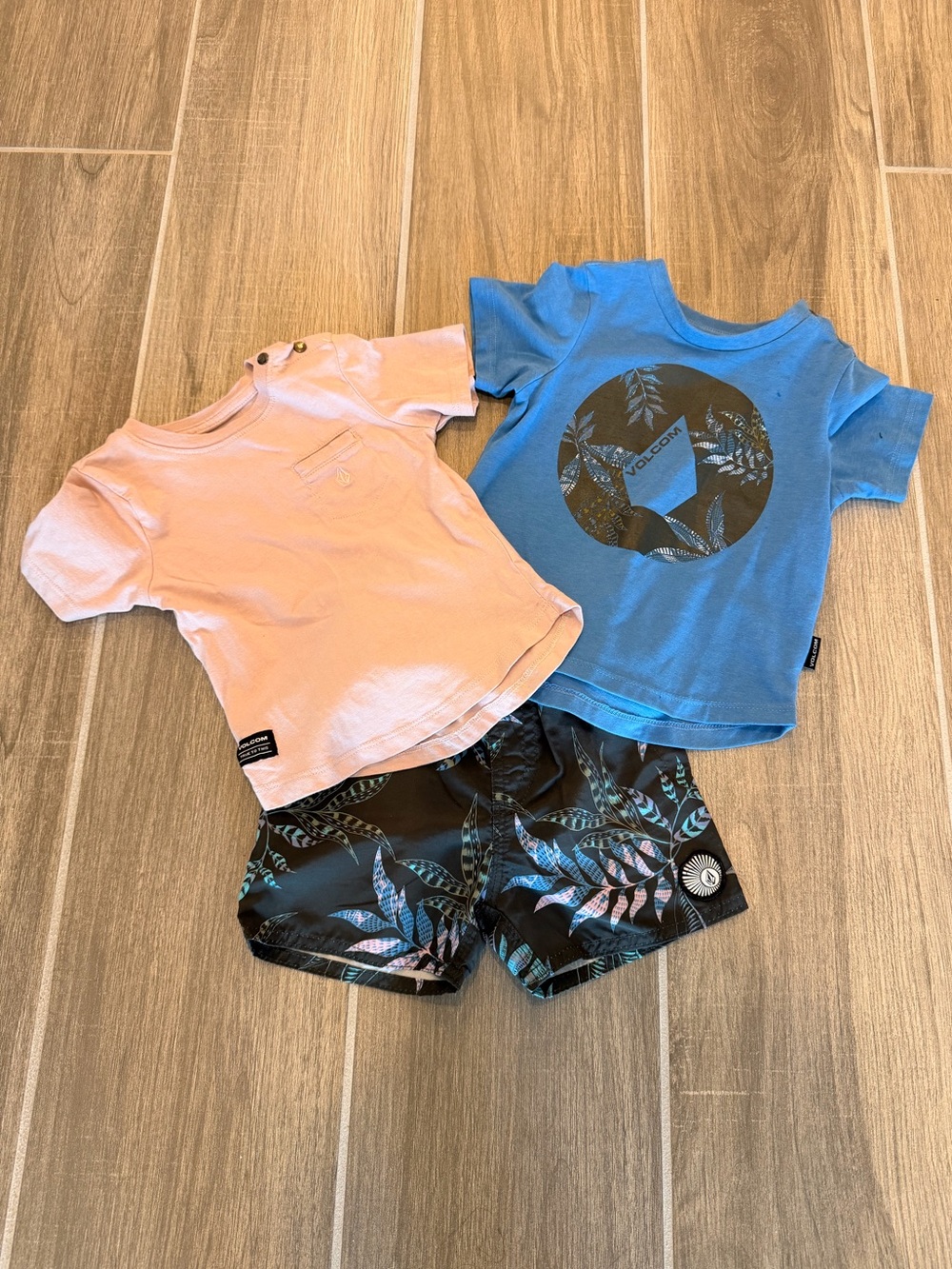 Volcom Boys Set 12-18 Months